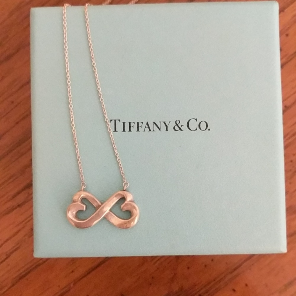Tiffany & Co. Infinity pendant necklace